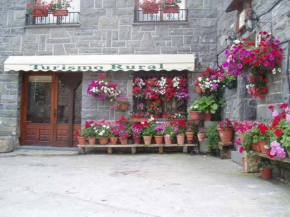  Casa Herrero  Брото